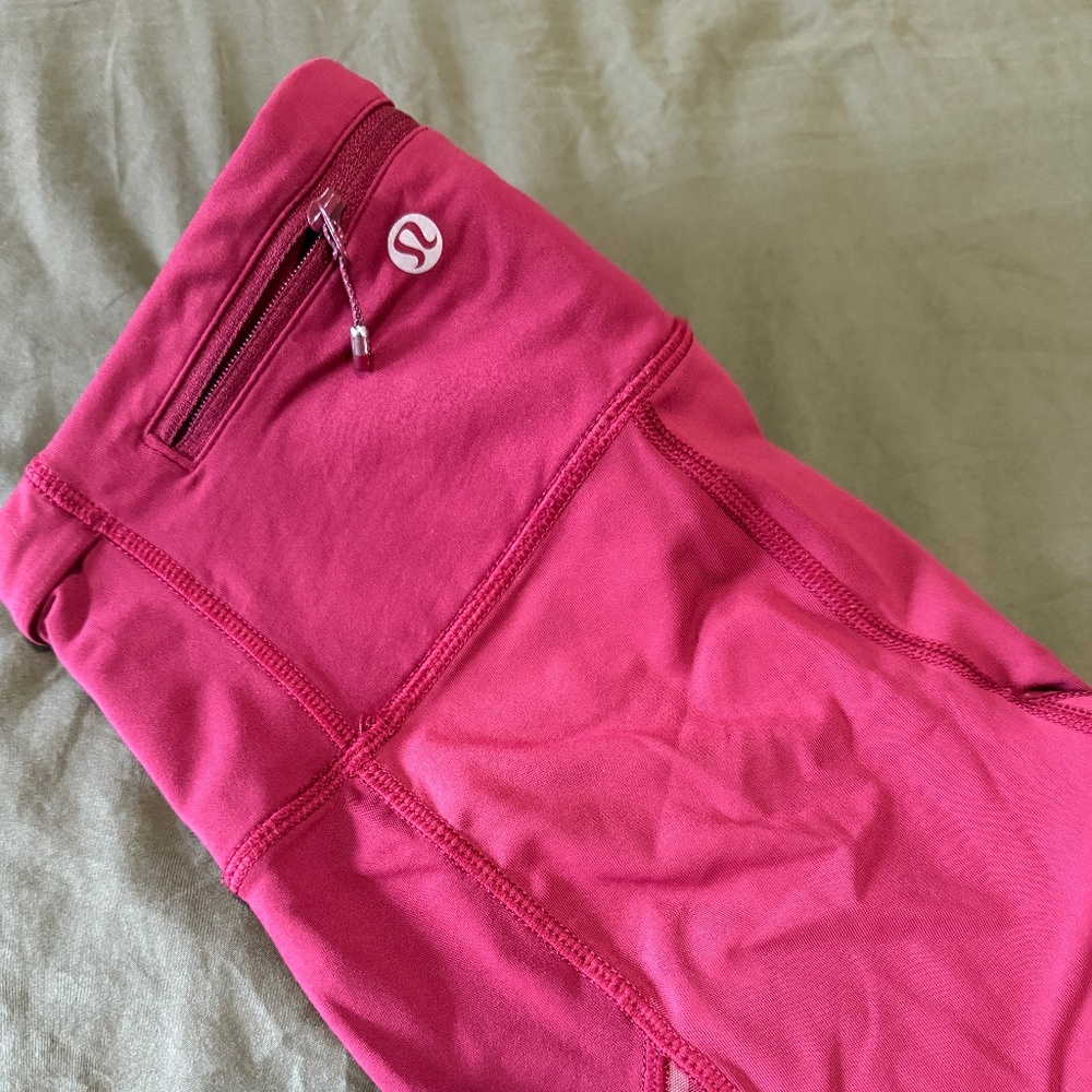 Lululemon Speed Up Crop *21" Size 2